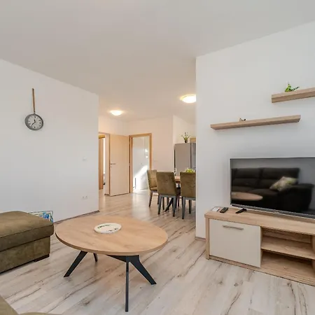 House Jurkin Tatil Evi *